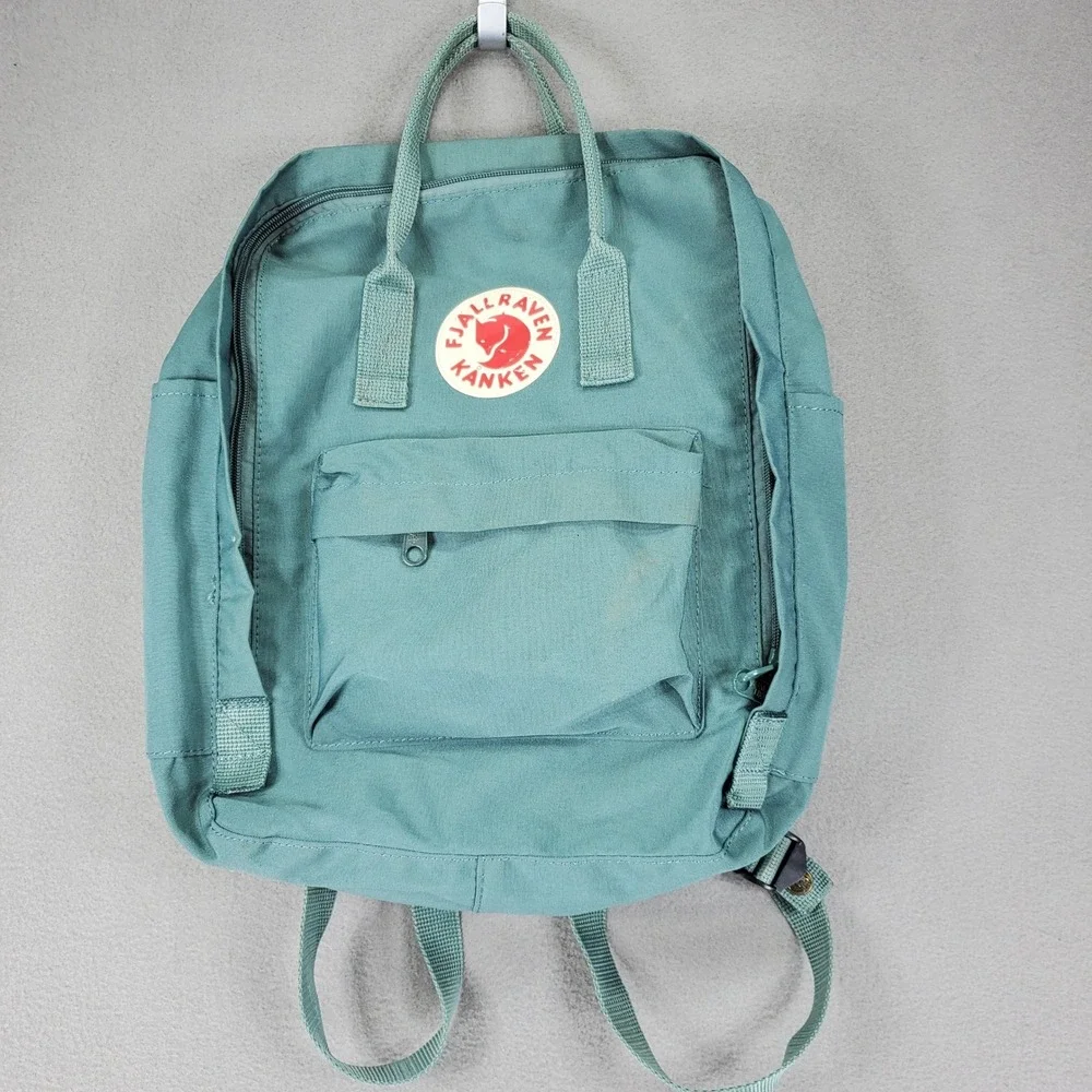 Fjallraven Kanken Classic Backpack Green Water Resistant School Travel Bag